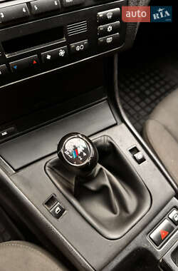 Универсал BMW 3 Series 2000 в  фото 35 Универсал BMW 3 Series 2000 в