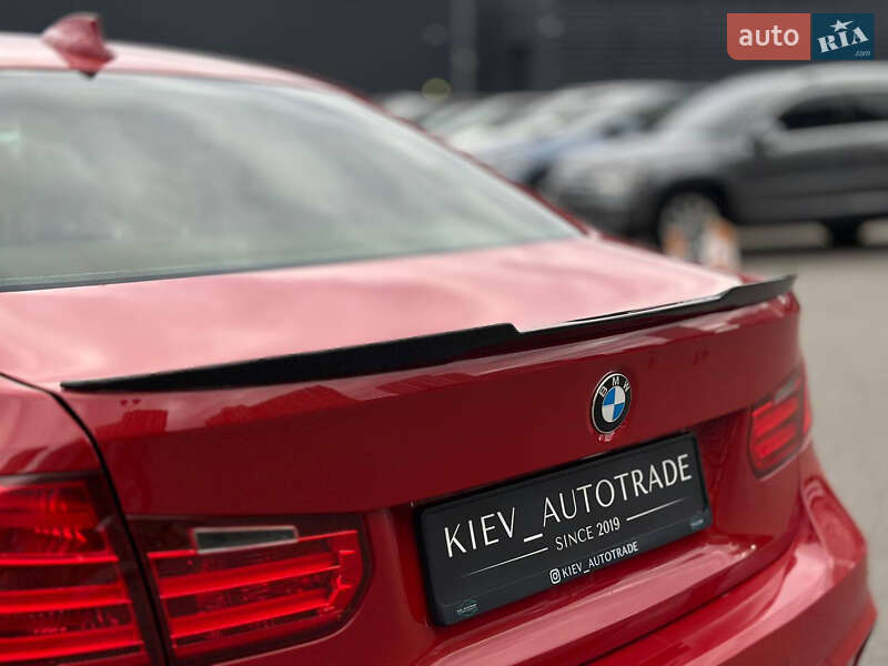 Седан BMW 3 Series 2014 в Киеве