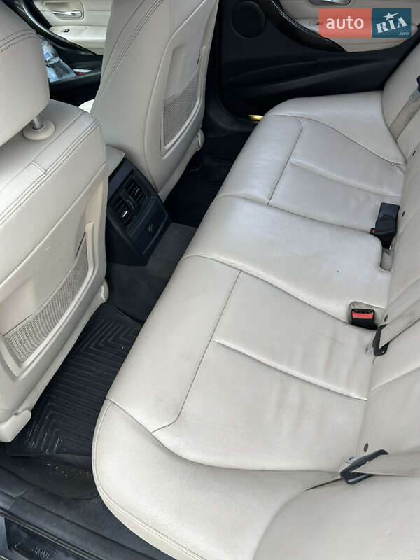 Седан BMW 3 Series 2015 в Києві