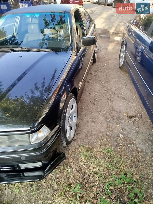 Седан BMW 3 Series 1995 в Львове