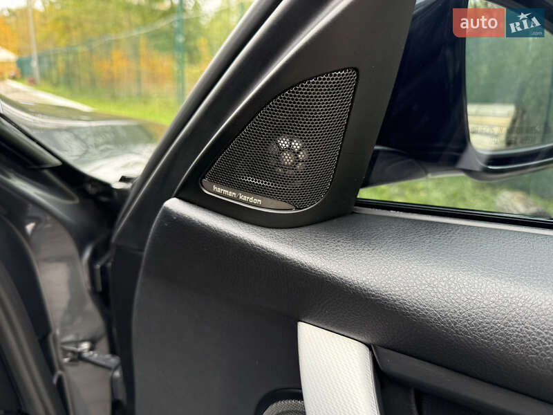 Седан BMW 3 Series 2015 в Виннице