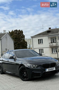 Седан BMW 3 Series 2011 в Львові