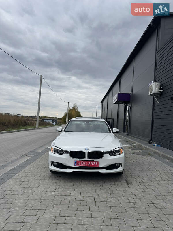 Седан BMW 3 Series 2015 в Ивано-Франковске