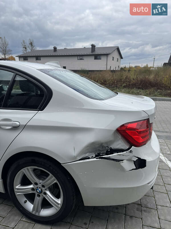 Седан BMW 3 Series 2015 в Ивано-Франковске