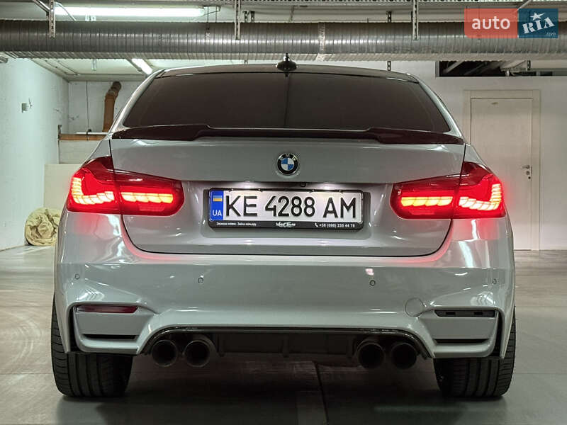 Седан BMW 3 Series 2016 в Дніпрі