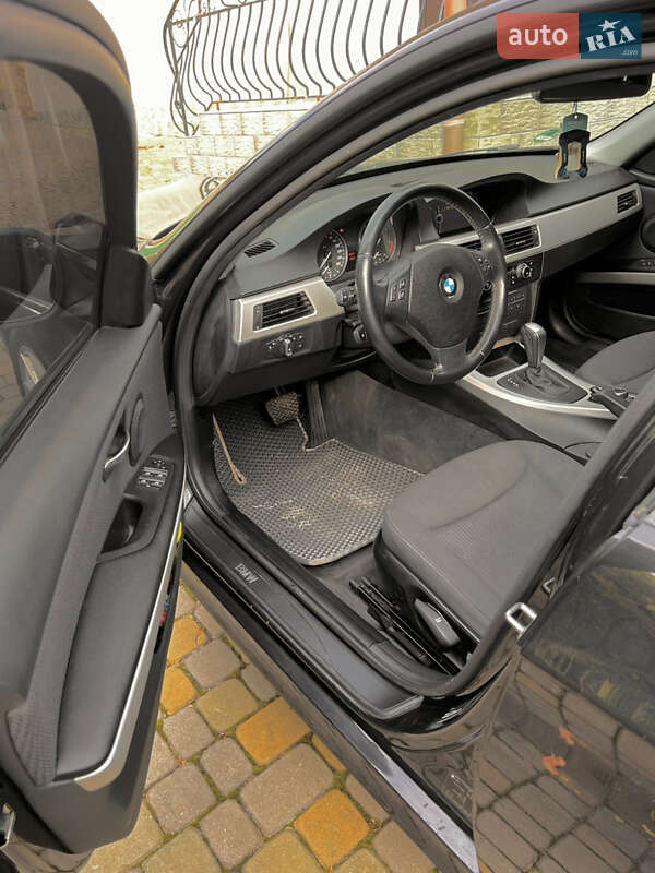 Универсал BMW 3 Series 2010 в Городке фото 24 Универсал BMW 3 Series 2010 в Городке
