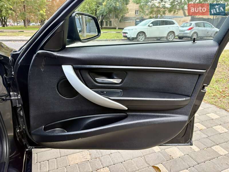 Седан BMW 3 Series 2014 в Одесі фото 35 Седан BMW 3 Series 2014 в Одесі