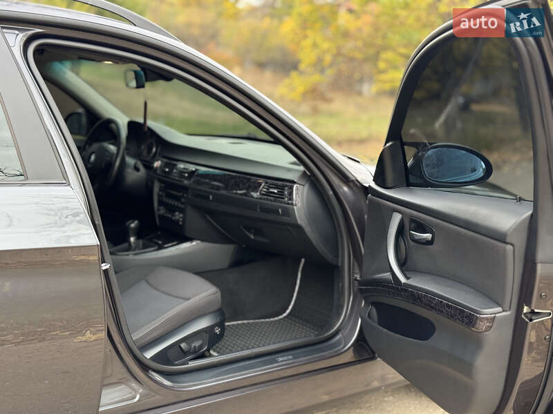 Универсал BMW 3 Series 2006 в Краматорске