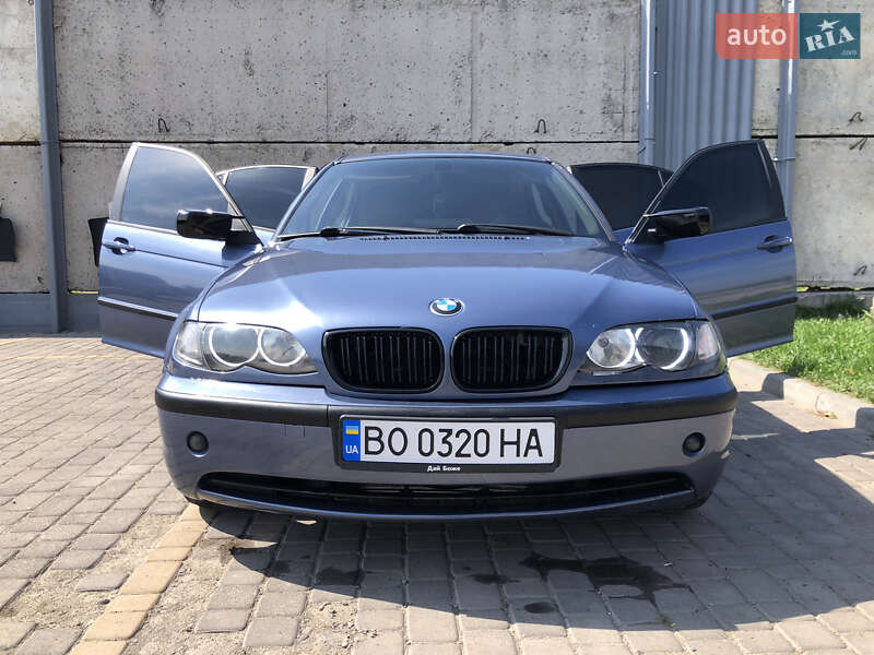 Седан BMW 3 Series 2002 в Белогорье