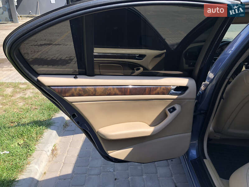 Седан BMW 3 Series 2002 в Белогорье