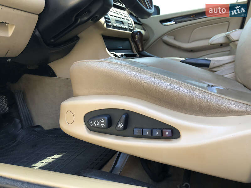 Седан BMW 3 Series 2002 в Белогорье