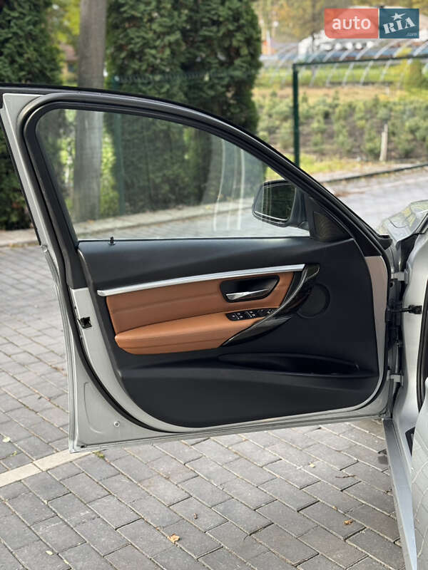 Седан BMW 3 Series 2015 в Шепетовке
