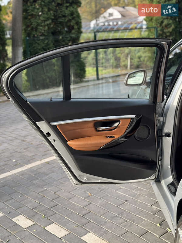 Седан BMW 3 Series 2015 в Шепетовке