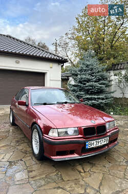 Седан BMW 3 Series 1993 в Одессе