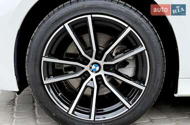 Седан BMW 3 Series 2019 в 