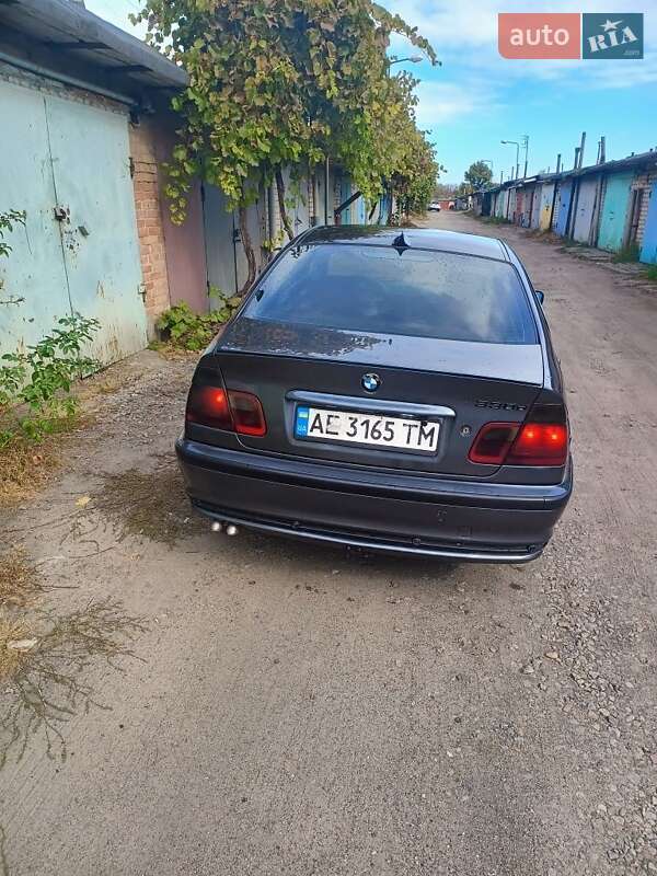 Седан BMW 3 Series 2000 в Павлограде
