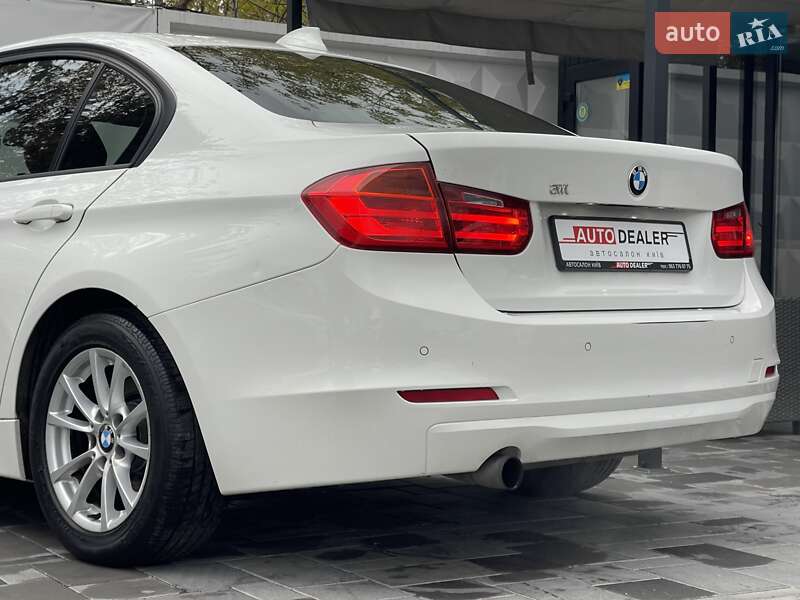 Седан BMW 3 Series 2012 в Киеве фото 6 Седан BMW 3 Series 2012 в Киеве