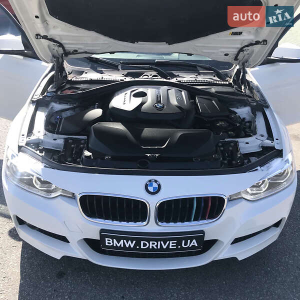 Седан BMW 3 Series 2018 в Дніпрі