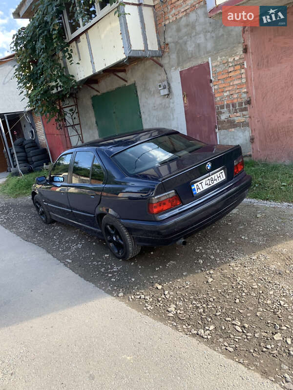 Седан BMW 3 Series 1993 в Сколе фото 5 Седан BMW 3 Series 1993 в Сколе