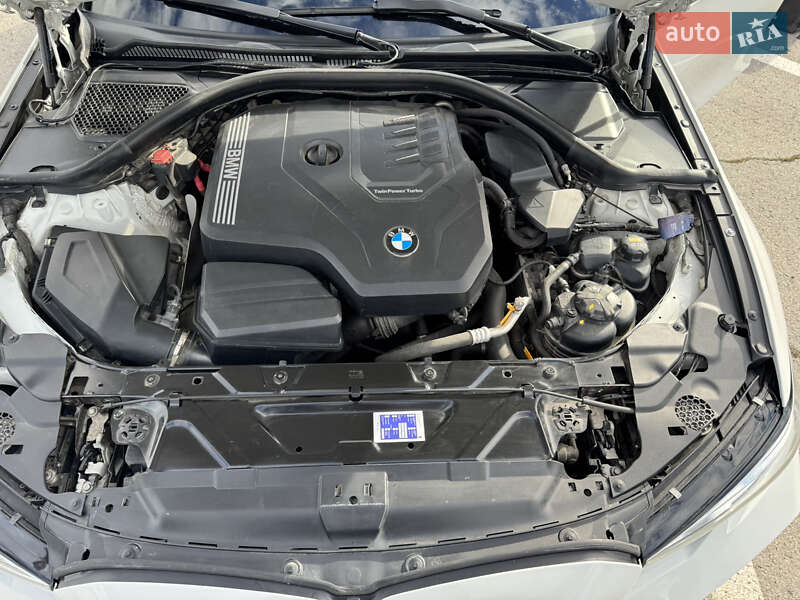 Седан BMW 3 Series 2020 в Кропивницком
