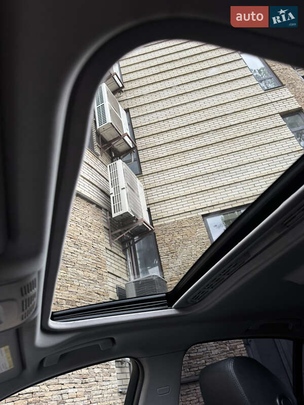 Седан BMW 3 Series 2012 в Киеве