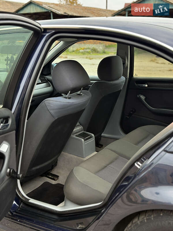 Седан BMW 3 Series 2002 в Казатине