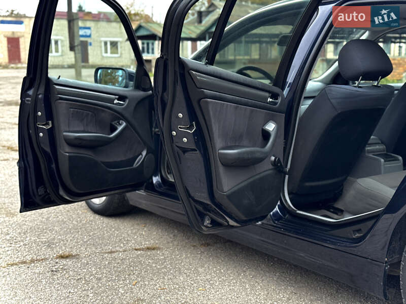 Седан BMW 3 Series 2002 в Казатине