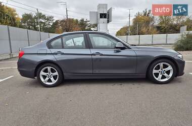 Седан BMW 3 Series 2015 в 