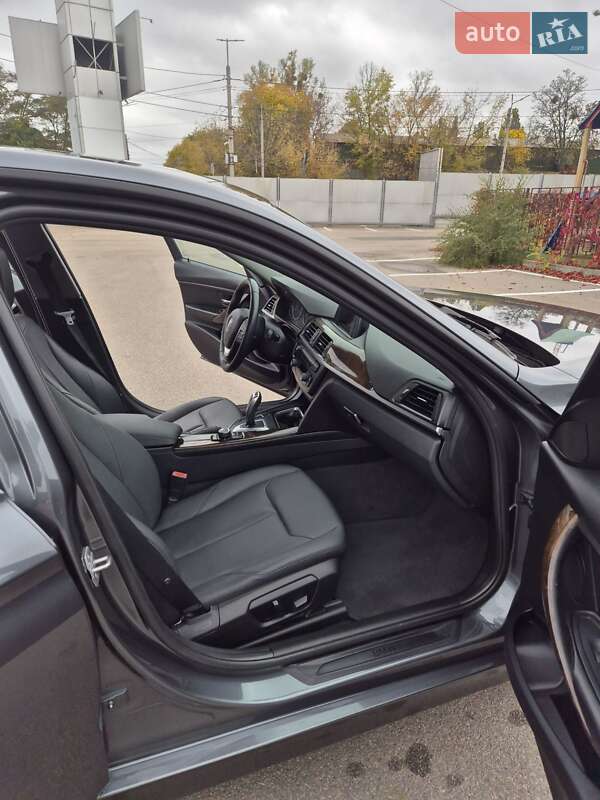 Седан BMW 3 Series 2015 в Києві фото 31 Седан BMW 3 Series 2015 в Києві