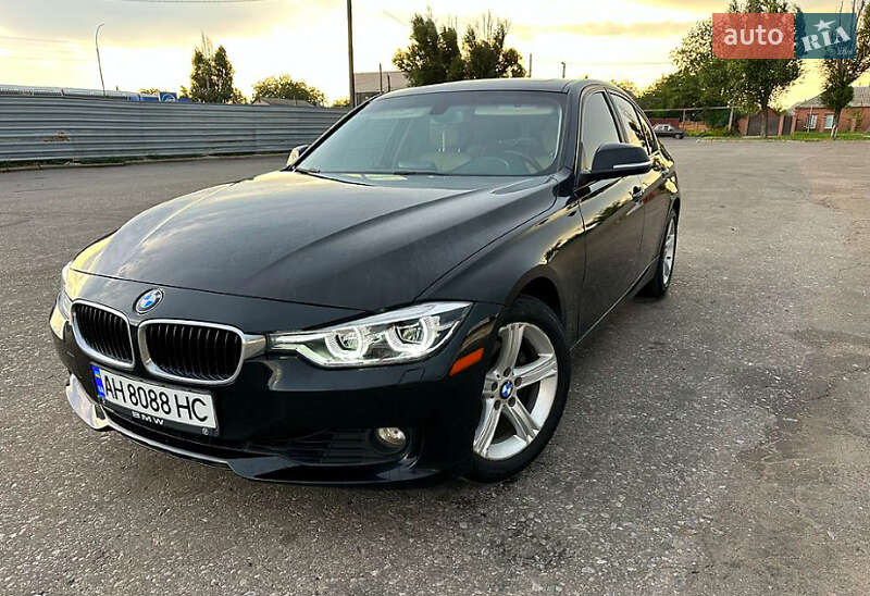 Седан BMW 3 Series 2013 в Львове