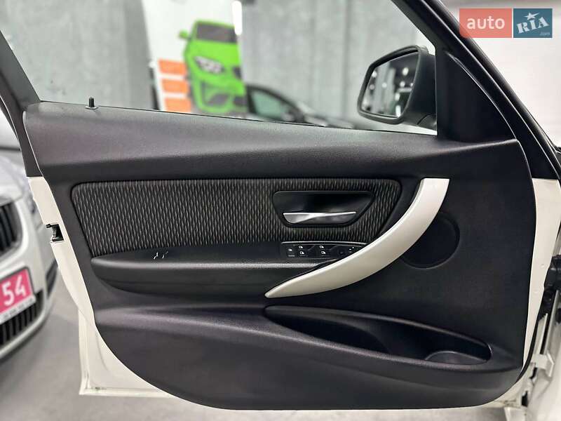 Седан BMW 3 Series 2012 в Каменском фото 13 Седан BMW 3 Series 2012 в Каменском