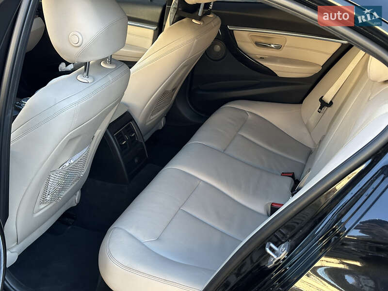 Седан BMW 3 Series 2015 в Івано-Франківську