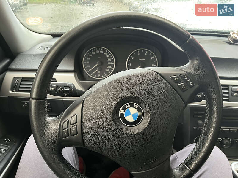 Седан BMW 3 Series 2005 в Киеве фото 11 Седан BMW 3 Series 2005 в Киеве