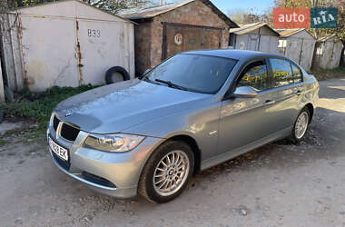 Седан BMW 3 Series 2005 в  фото 9 Седан BMW 3 Series 2005 в