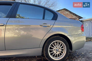 Седан BMW 3 Series 2005 в  фото 14 Седан BMW 3 Series 2005 в
