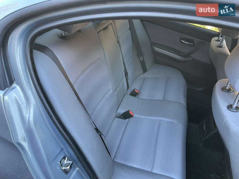 Седан BMW 3 Series 2005 в Чернівцях фото 34 Седан BMW 3 Series 2005 в Чернівцях