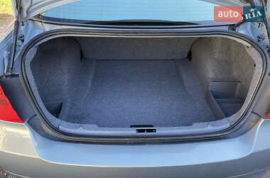 Седан BMW 3 Series 2005 в  фото 40 Седан BMW 3 Series 2005 в