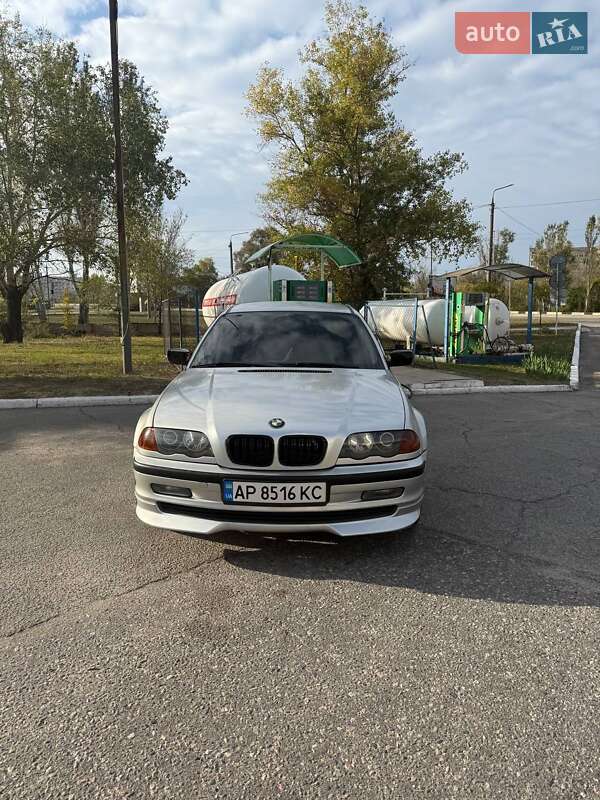 Седан BMW 3 Series 1998 в Запорожье
