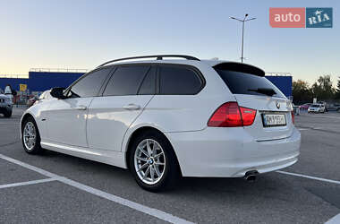 Универсал BMW 3 Series 2010 в 