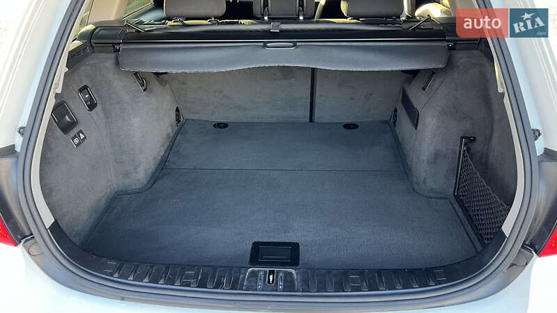 Универсал BMW 3 Series 2010 в Житомире фото 16 Универсал BMW 3 Series 2010 в Житомире