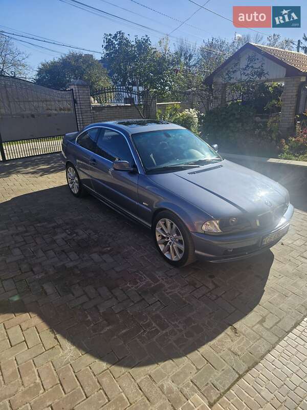 Купе BMW 3 Series 2002 в Черновцах