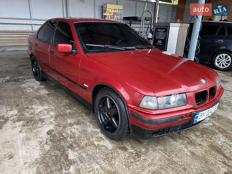 Седан BMW 3 Series 1997 в Ромнах