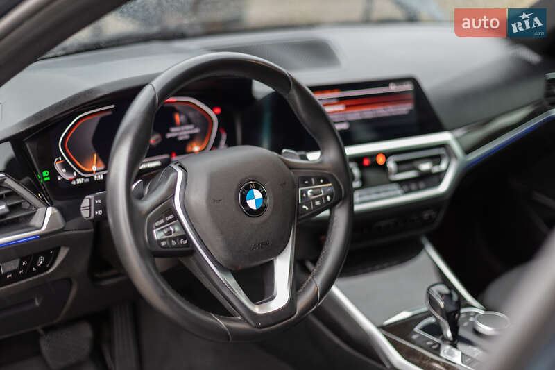 Седан BMW 3 Series 2020 в Бучаче