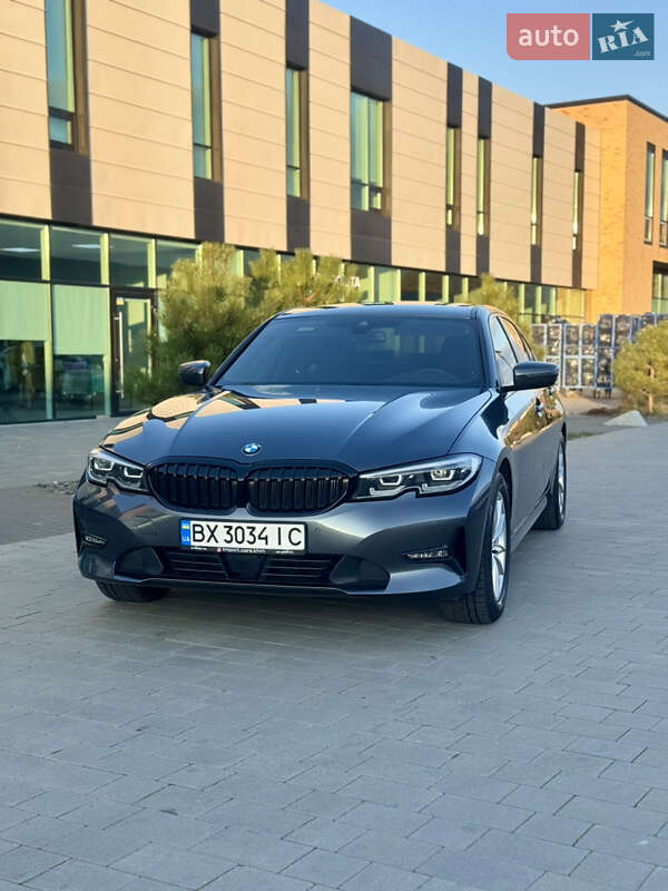 Седан BMW 3 Series 2021 в Хмельницком