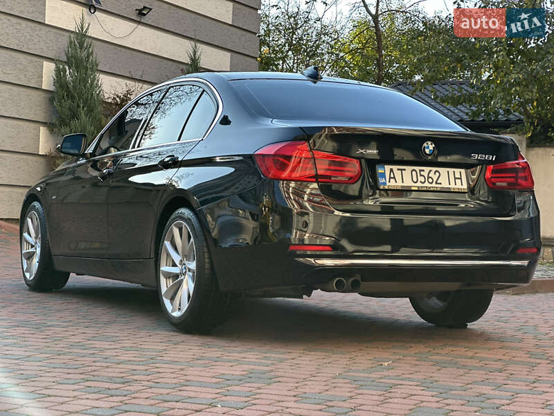 Седан BMW 3 Series 2015 в Івано-Франківську фото 180 Седан BMW 3 Series 2015 в Івано-Франківську