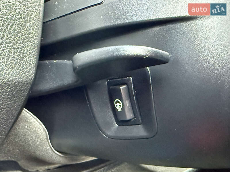 Седан BMW 3 Series 2015 в Рівному фото 25 Седан BMW 3 Series 2015 в Рівному