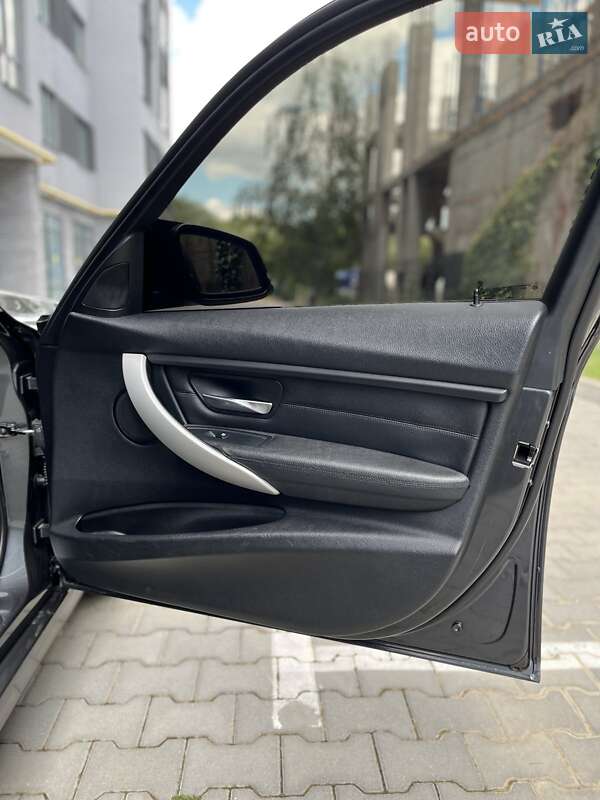 Седан BMW 3 Series 2013 в Хмельницькому