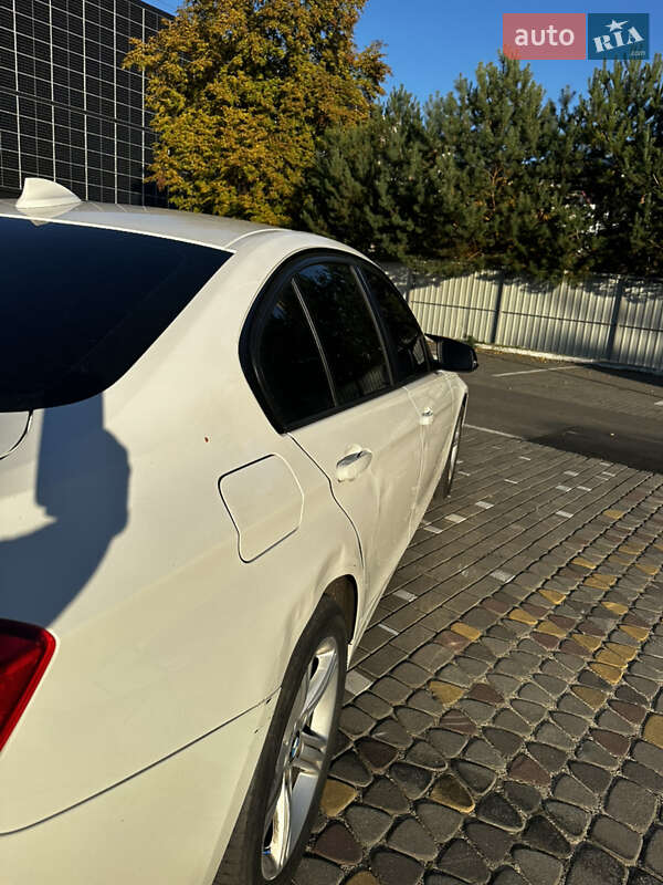Седан BMW 3 Series 2013 в Луцке