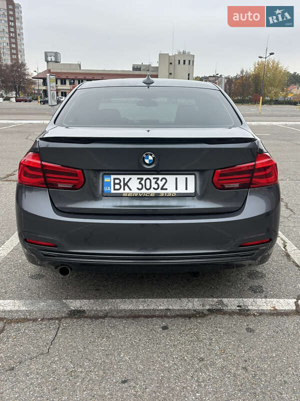 Седан BMW 3 Series 2015 в Броварах
