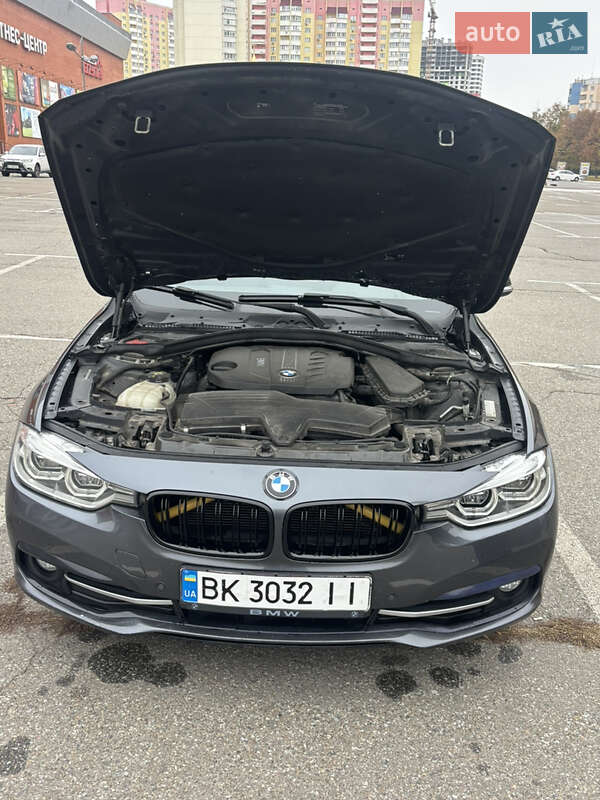 Седан BMW 3 Series 2015 в Броварах